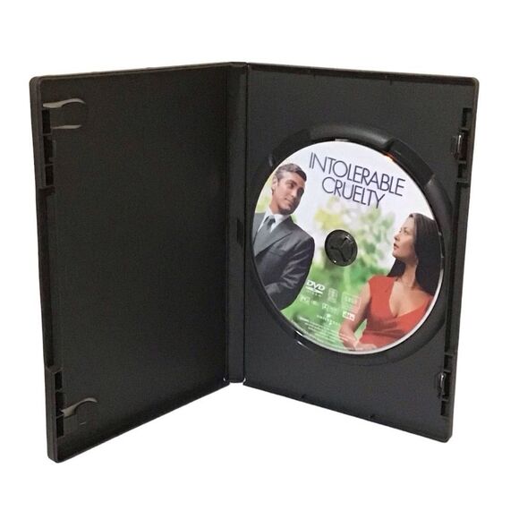 Intolerable Cruelty DVD - 5/$20 - Picture 3 of 3